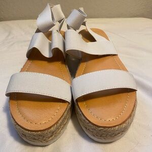 Madden Girl Breee White Espadrille Platform Sandals Womens 8.5